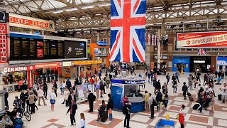 A Walk Through The London Victoria Station London England [upl. by Lower]